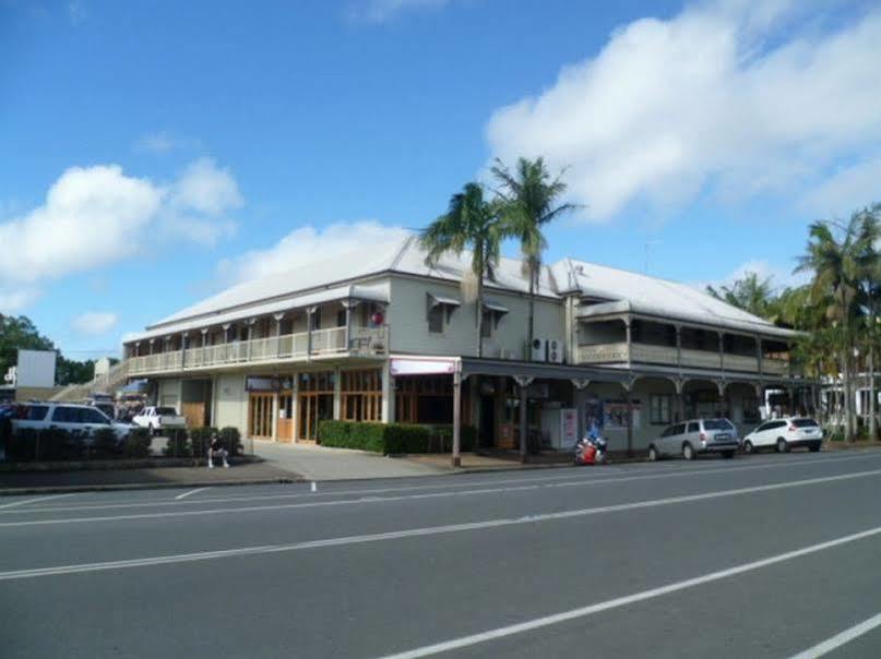 The Middle Pub Hotel Mullumbimby Buitenkant foto